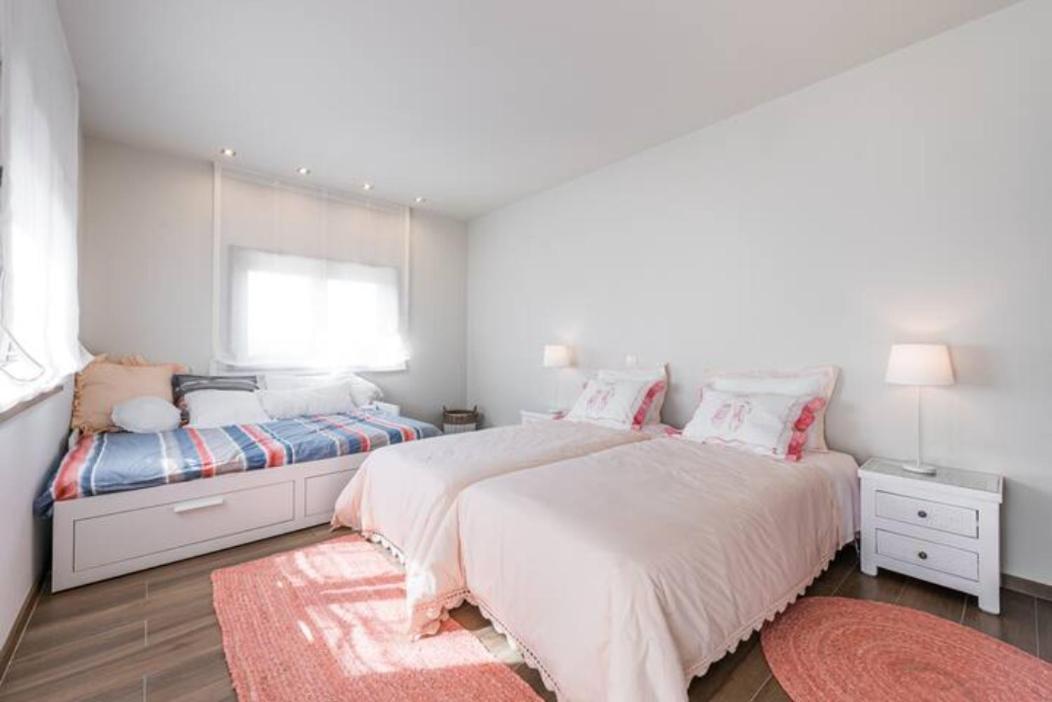 Casa Pelourinho De Louredo With Pool Hotell Paredes  Eksteriør bilde