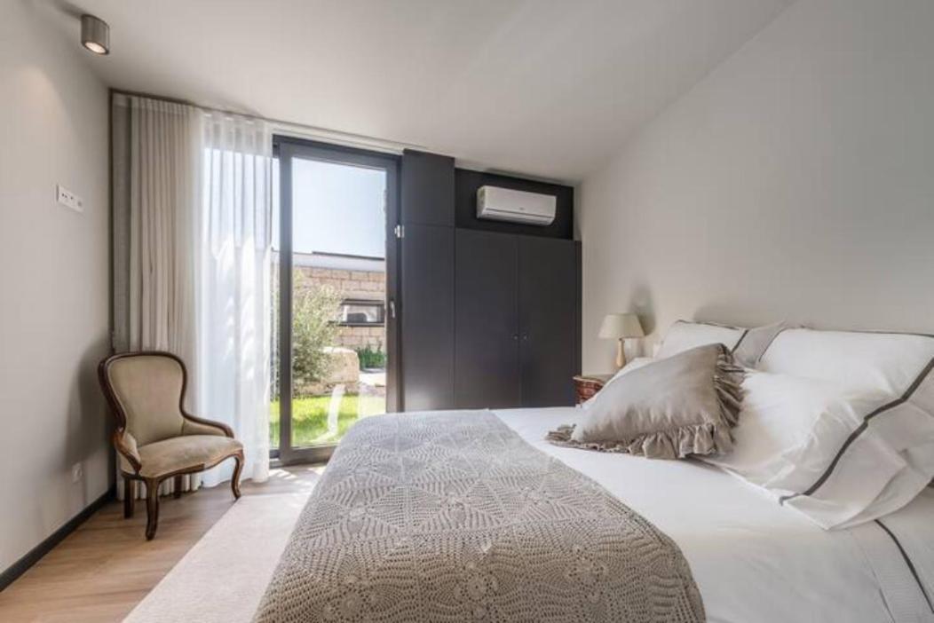 Casa Pelourinho De Louredo With Pool Hotell Paredes  Eksteriør bilde