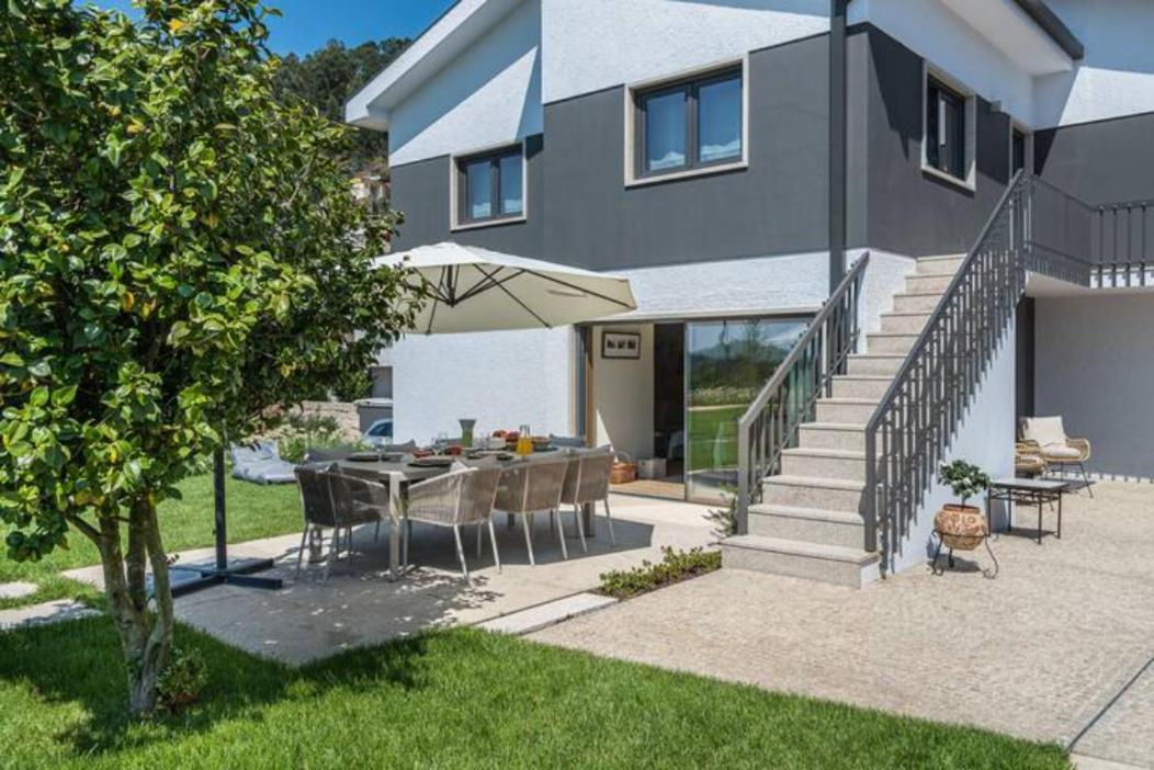Casa Pelourinho De Louredo With Pool Hotell Paredes  Eksteriør bilde