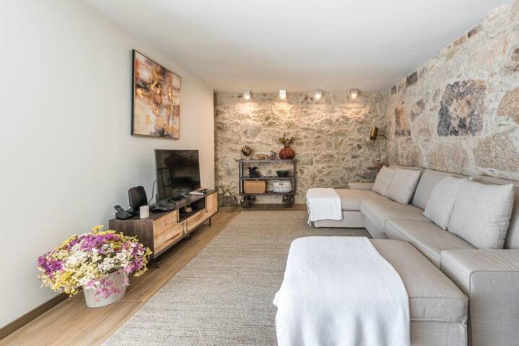 Casa Pelourinho De Louredo With Pool Hotell Paredes  Eksteriør bilde